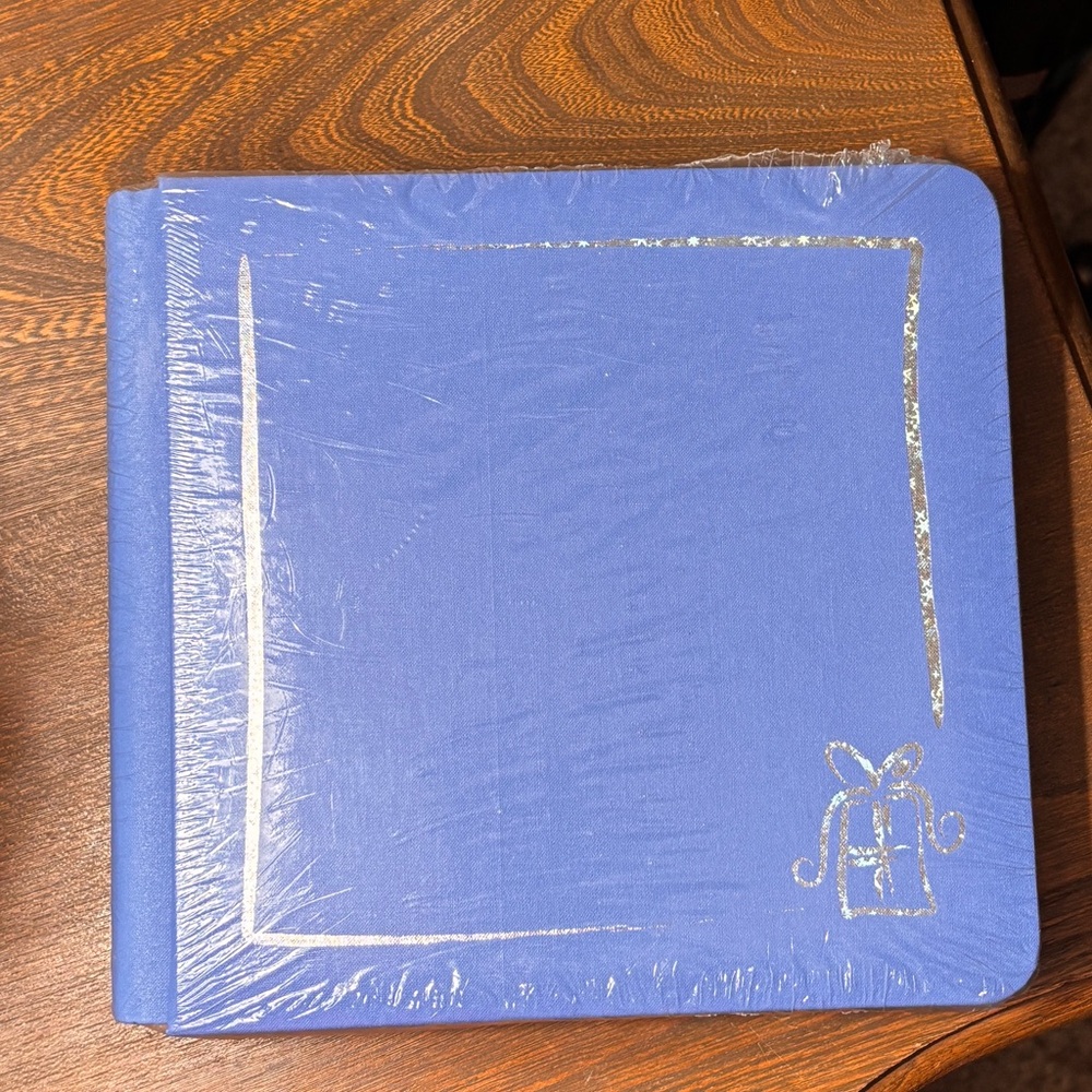 Creative Memories Blue Photo Album with Silver Accents 8x8